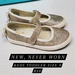 Keds, Toddler Girl, Size 9